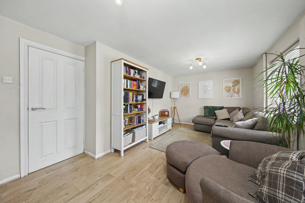 Sales Avenue New Tupton